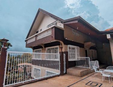 Seven-Bedroom House