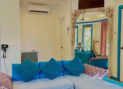 Deluxe Double Room (2 Adults + 1 Child)