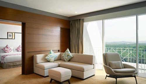 Executive Studio Suite