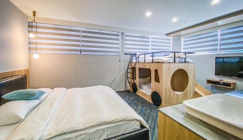 Quadruple Room with Shower
