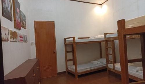 Mixed Dormitory Room
