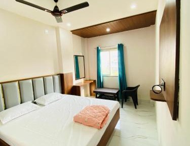 Double Room with Private Bathroom