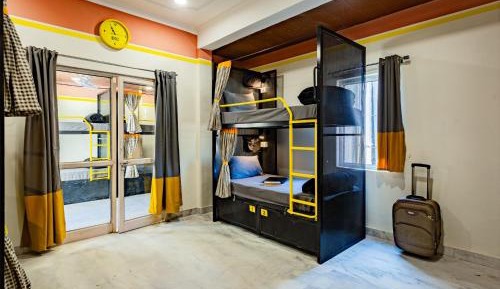 Bed in 10-Bed Mixed Dormitory Room
