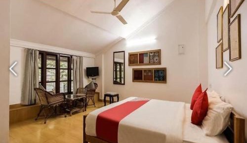 Deluxe King Room
