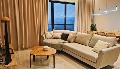 Four-Bedroom Penthouse Apartment