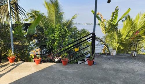 Triple Room with Lake View