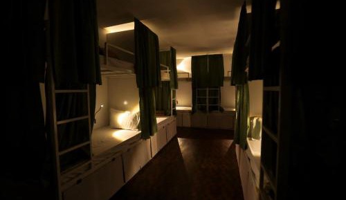 Bunk Bed in Mixed Dormitory Room