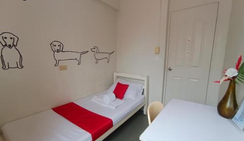 Single Room with Shared Bathroom