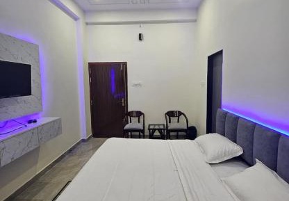 Double Room with Private Bathroom