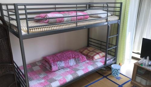 Standard Twin Room with Shared Bathroom