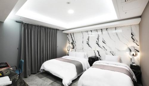 Double or Twin Room with Private External Bathroom