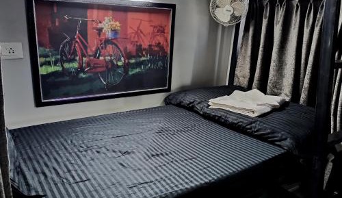 Single Room with Shared Bathroom