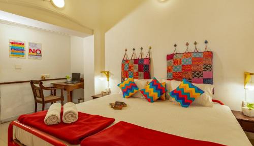 Deluxe Private A/C Room with Ensuite Bathroom