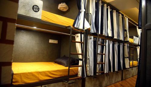 Bunk Bed in Mixed Dormitory Room