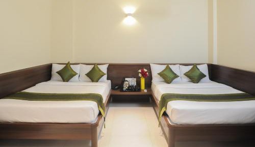Deluxe Family Room