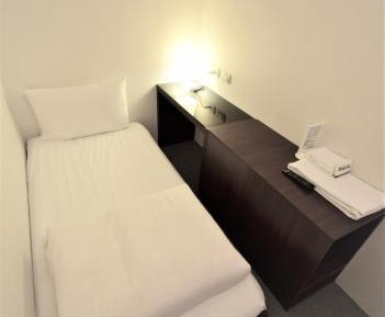 Single Room with Shared Shower and Toilet