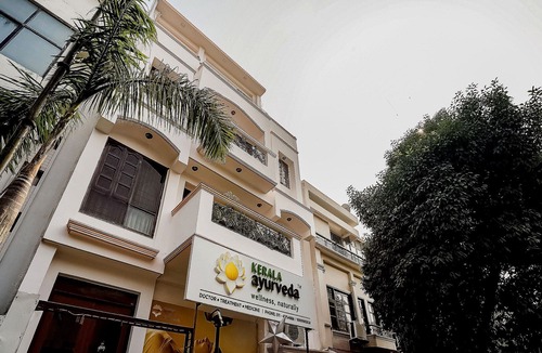 Green Park Hotel | OYO 66574 Mandakini Villa