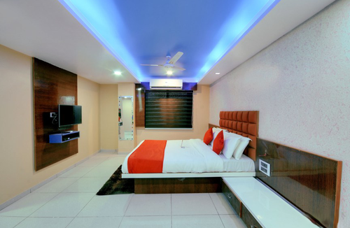 Gandhinagar Hotel | Hotel Hillton Inn