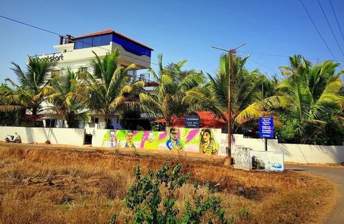 Mandrem Hotel | Moustache Goa CoWork Hostel