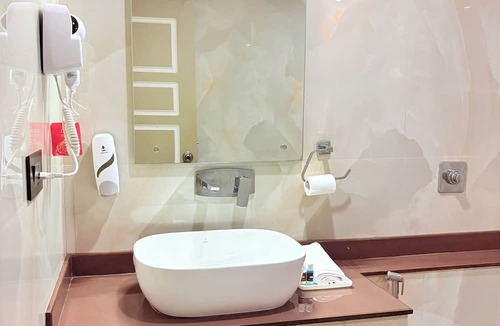Puri Hotel | ROYAL GRAND HERITAGE PURI