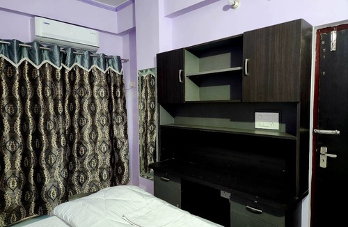 Varanasi Apartment | Comfy Home 3BHK