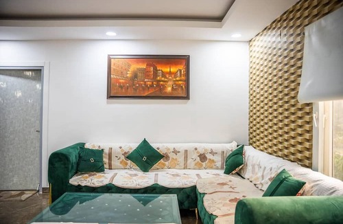 Faridabad Other | Luxurious 4BHK Farmhouse Retreat with Private Pool