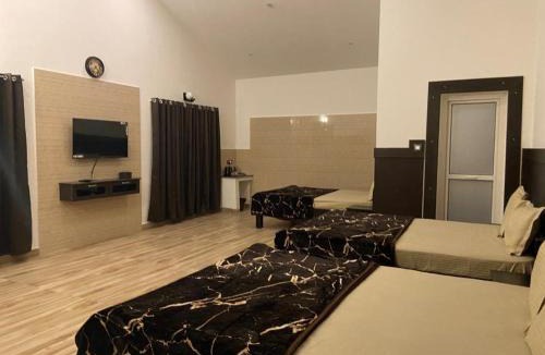 Kodaikanal Bed & Breakfast | RR Holiday Inn